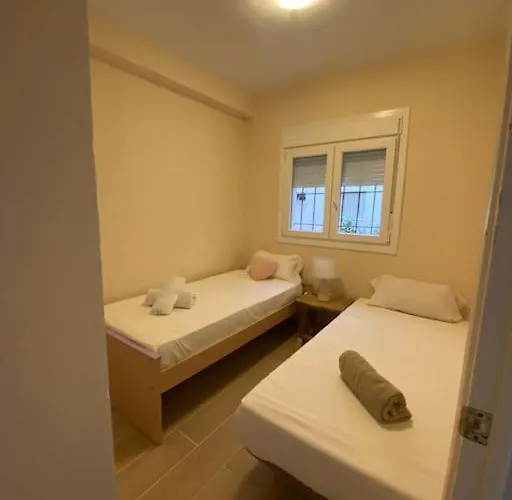 Апартаменти Delfin Avenida Ha