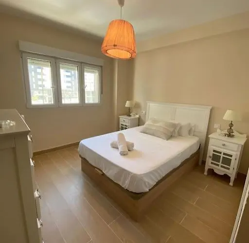 Delfin Avenida Ha Апартаменти