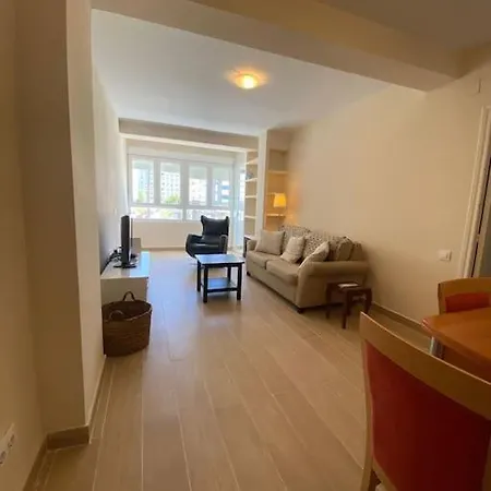 Delfin Avenida Ha Apartamento